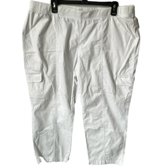 Weekends by Chico’s Capris - Picture 1 of 12